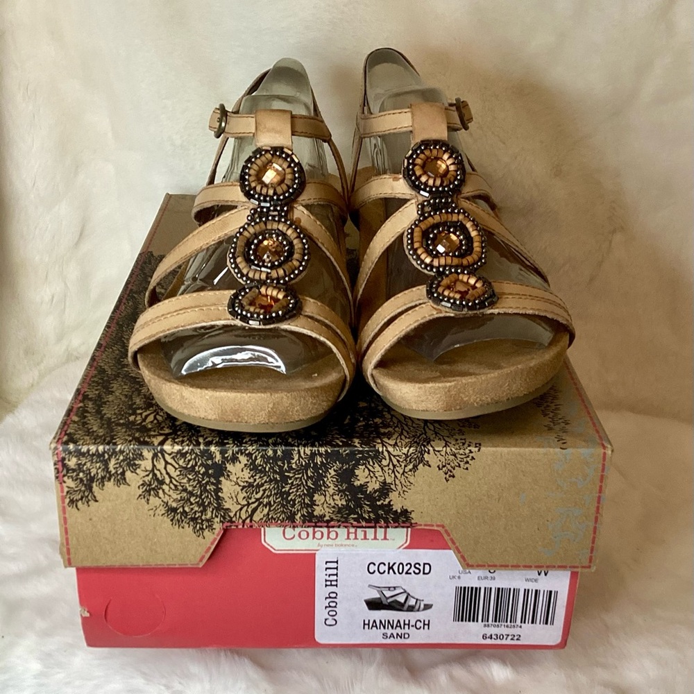 NIB Cobb Hill T-Strap Beaded Sandals HANNAH-CH (sand) CCK02SD